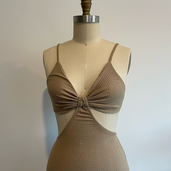 TULUM CUT OUT DRESS - Picture 4 of 5